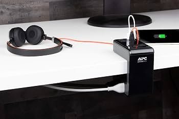 Station d’alimentation APC PE6U4 – 6 prises et 4 ports USB - Image 5