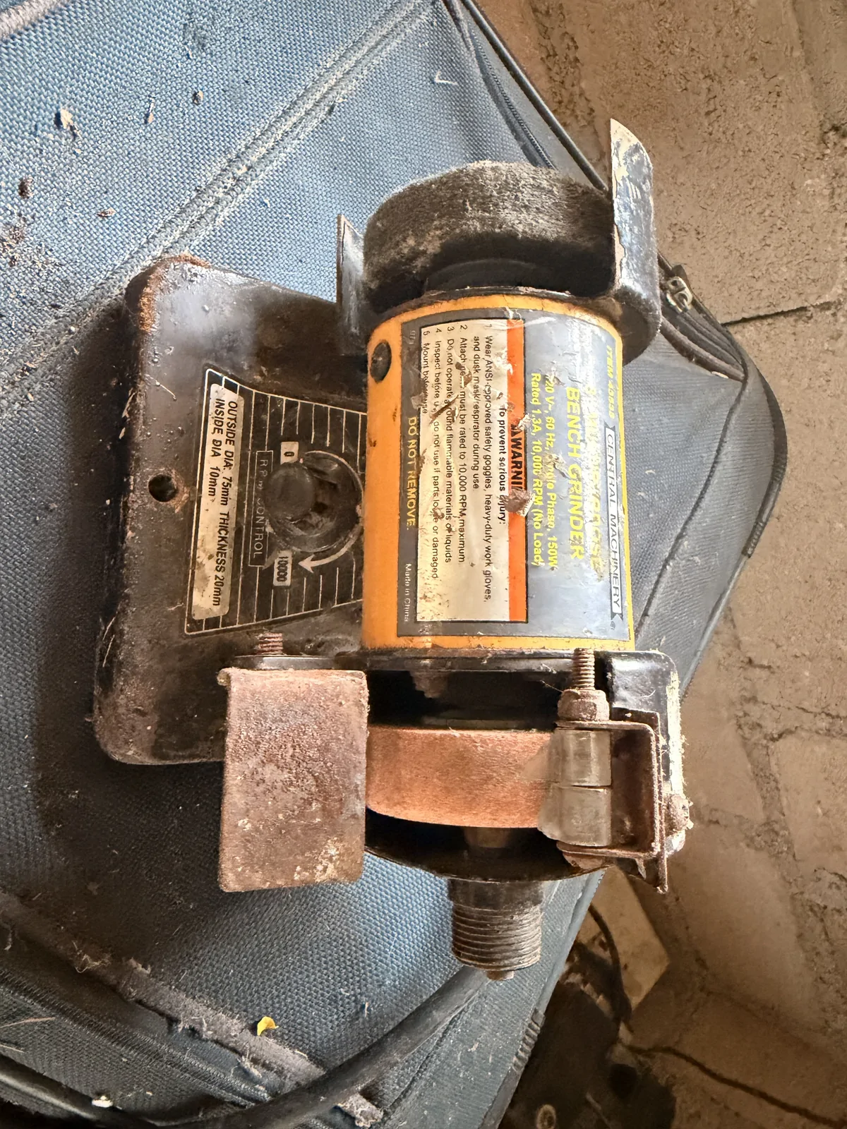 Touret multifonction Central Machinery 43533 – 3 pouces – Occasion - Image 6