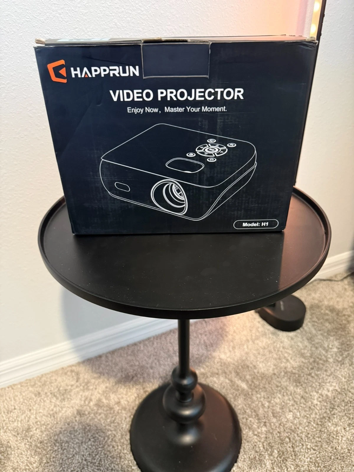 Videyo-pwojektè HAPPRUN H1
